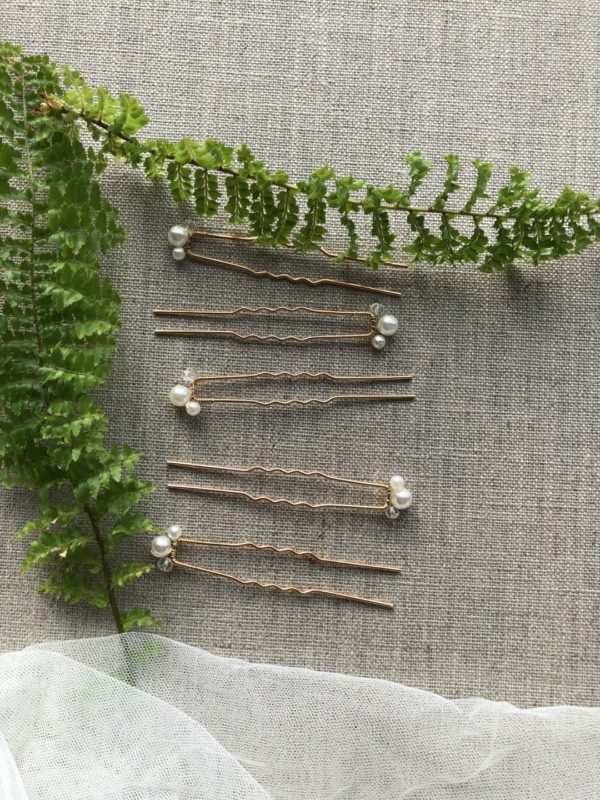 Pearl and Clear Bead Short Pin - Image 5